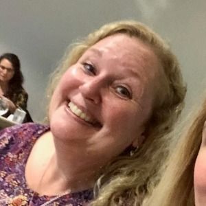 Meet your Posher, Lori